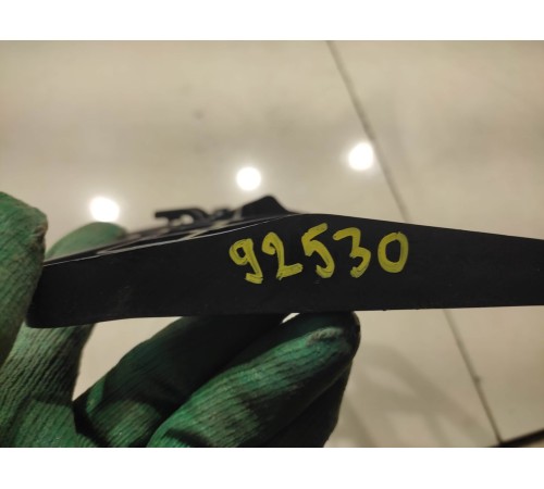 Опора напольного покрытия (левая)