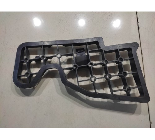 Опора напольного покрытия (левая)