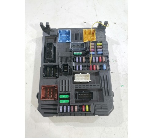 Блок предохранителей