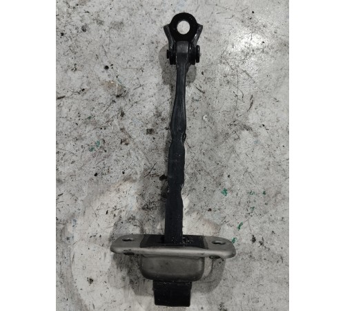 Ограничитель двери передний правый