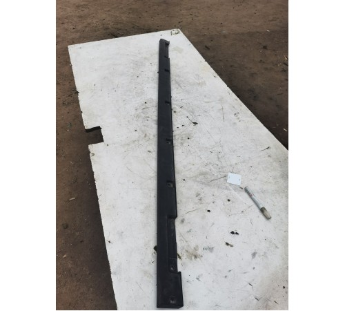 Накладка порога правая