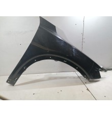 Крыло переднее правое