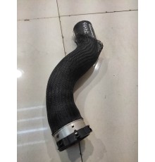 Патрубок системы охлаждения