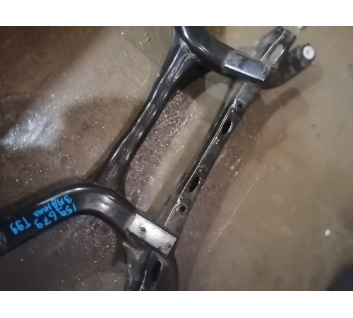 Балка подвески задняя , подрамник