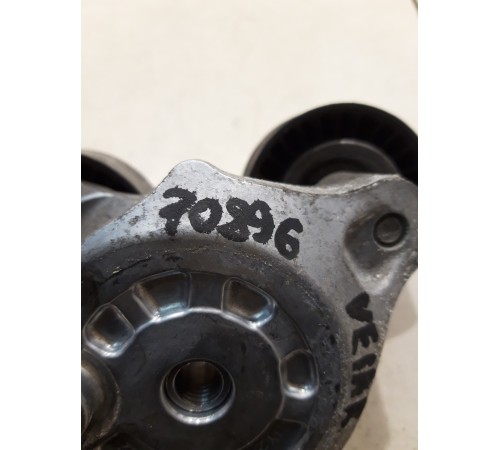 Ролик-натяжитель