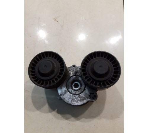 Ролик-натяжитель