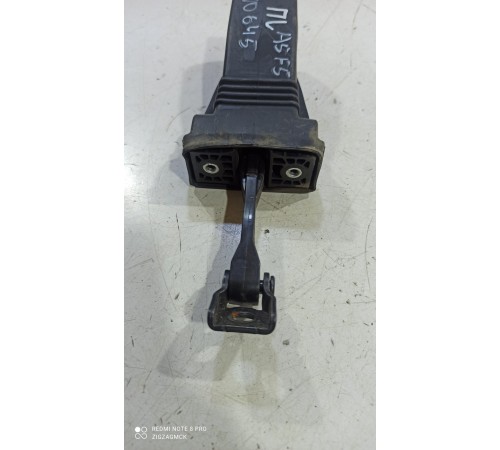 Ограничитель двери(передний левый)