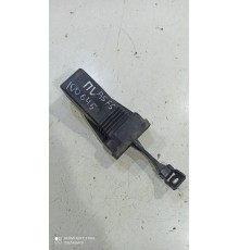 Ограничитель двери(передний левый)