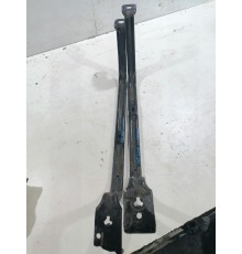 Крепление топливного бака