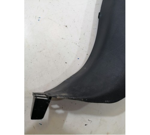 Накладка передней стойки двери левая внутренняя