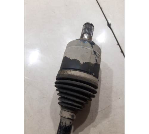 Привод(полуось) передний левый