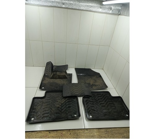 Комплект ковриков салона