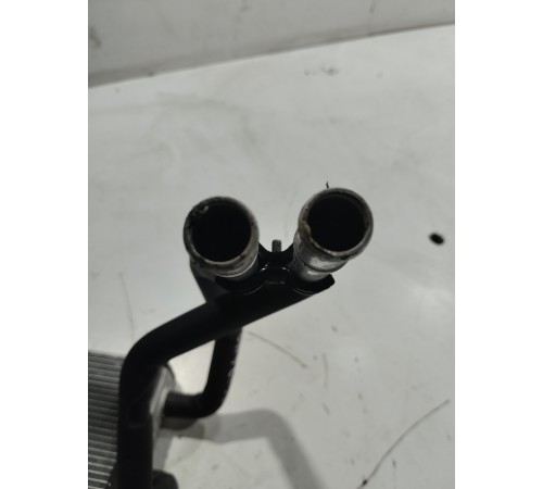 Радиатор отопителя передний