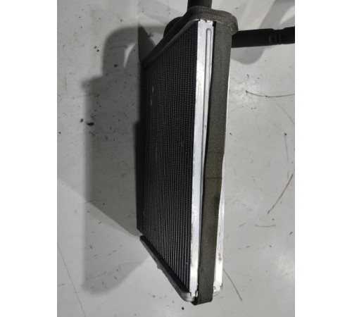 Радиатор отопителя передний