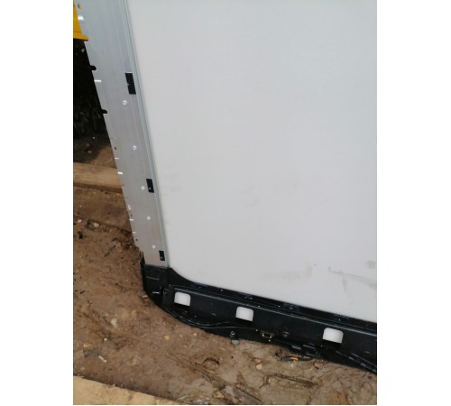 Стекло панорамного люка заднее