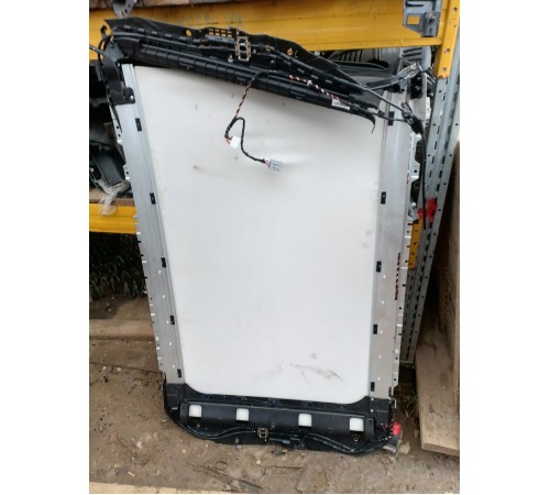 Стекло панорамного люка заднее