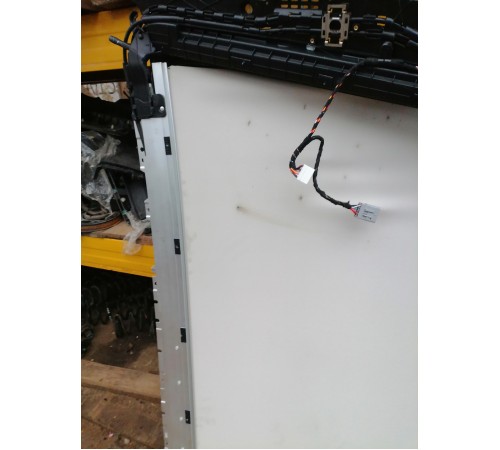 Стекло панорамного люка заднее