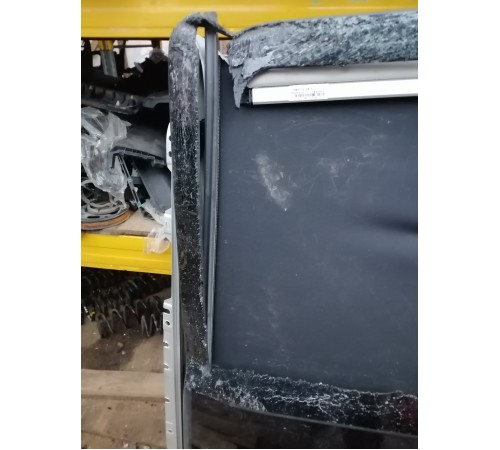 Стекло панорамного люка заднее