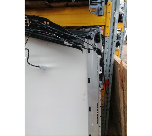 Стекло панорамного люка заднее