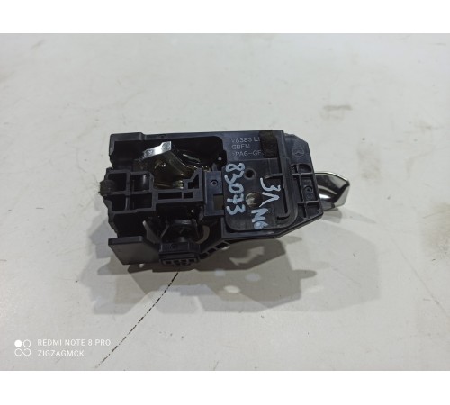 Ручка двери (задняя левая внутренняя)