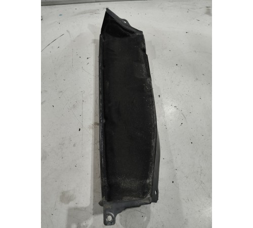 Накладка (пластик) моторного отсека