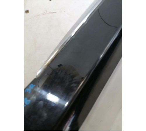 Накладка правой сдвижной двери нижний