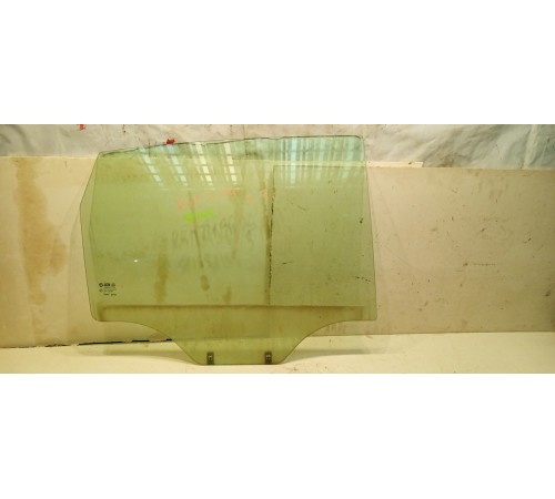 Стекло двери (заднее, правое)