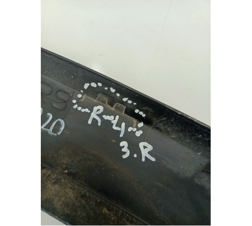 Молдинг крыла задний правый