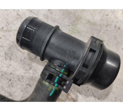 Патрубок системы охлаждения