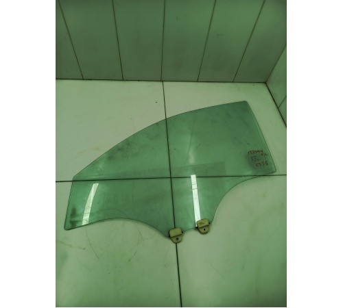Стекло двери переднее левое
