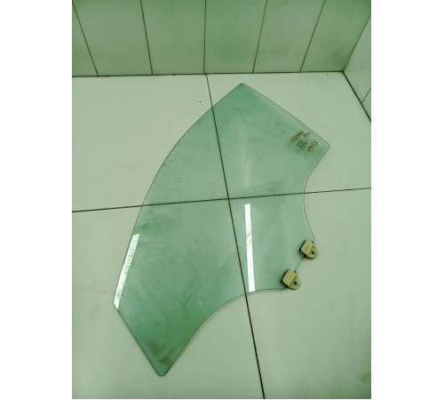 Стекло двери переднее левое