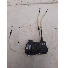 Замок двери (задний правый)