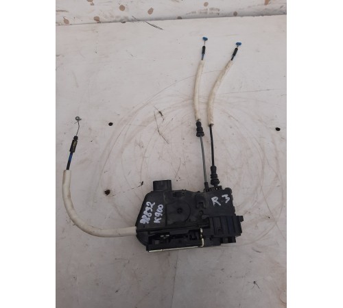 Замок двери (задний правый)