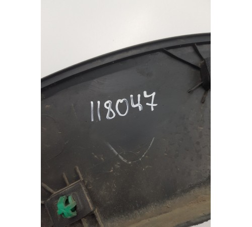 Накладка крыла передняя левая