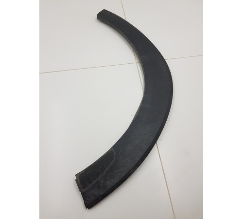 Накладка крыла передняя левая