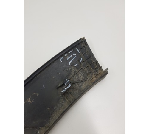 Накладка крыла передняя левая