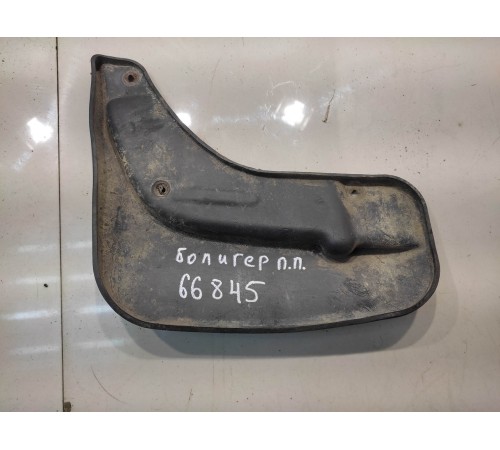 Брызговик (передний, правый)