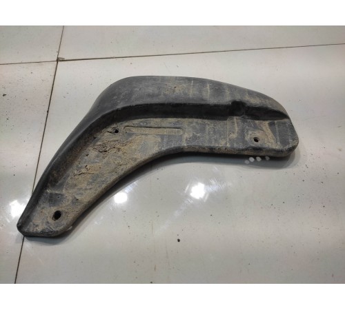 Брызговик (передний, правый)