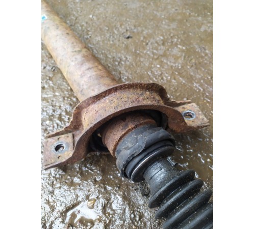 Карданный вал (задний)