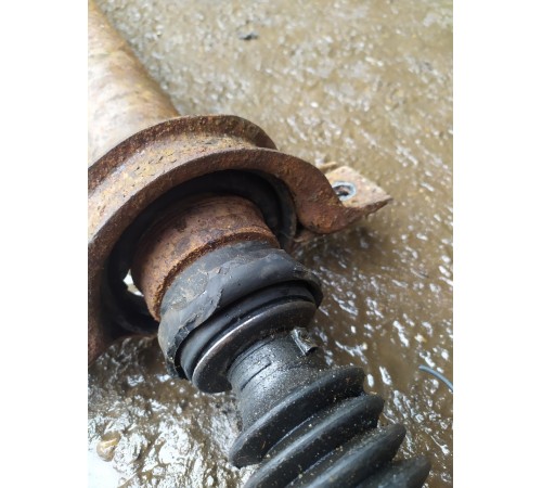 Карданный вал (задний)