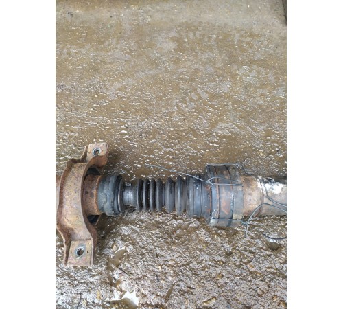 Карданный вал (задний)