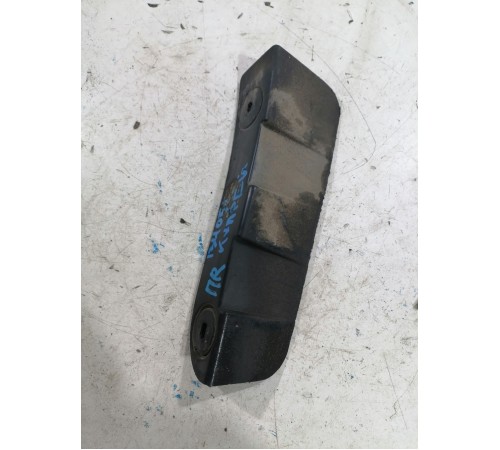 Брызговик передний правый