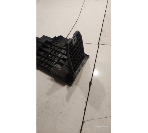 Кронштейн(крепление) салона