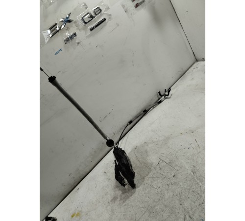 Замок двери передний левый