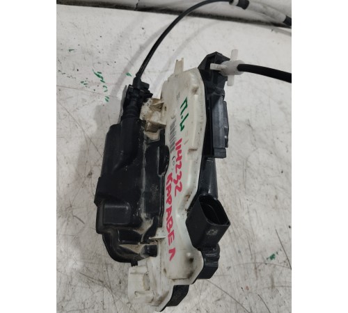 Замок двери передний левый