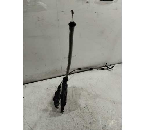 Замок двери передний левый