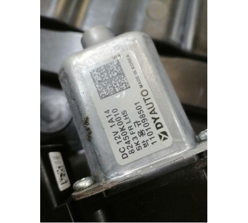 Стеклоподъемник передний левый с моторчиком