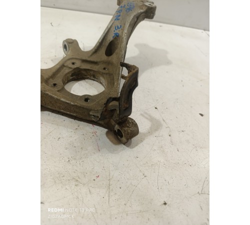 Кулак поворотный задний правый