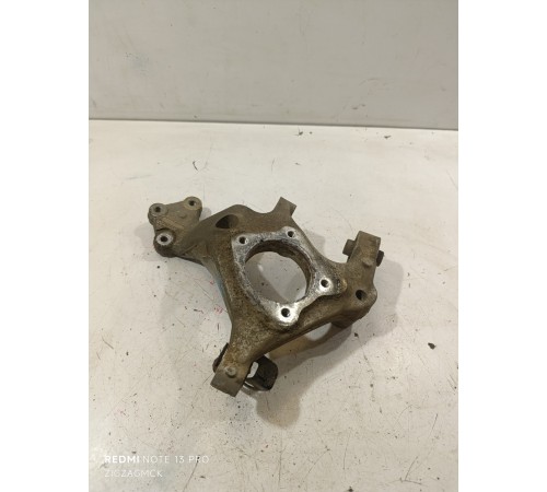 Кулак поворотный задний правый