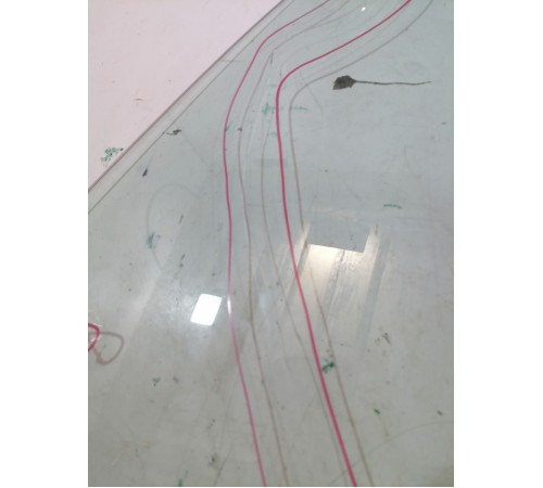 Стекло двери переднее левое многослойное